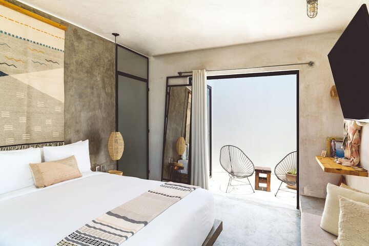 Room 20 of 80