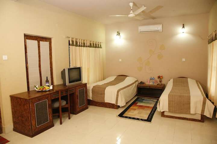 Room 8 of 47