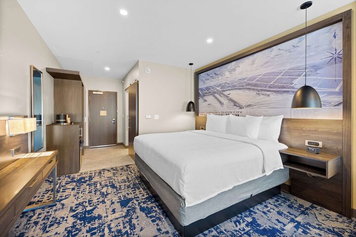Room 2 of 9