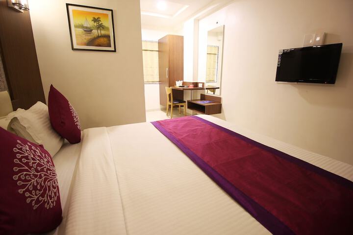 Room 9 of 36