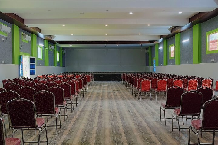 Ballroom/Hall 6 of 8