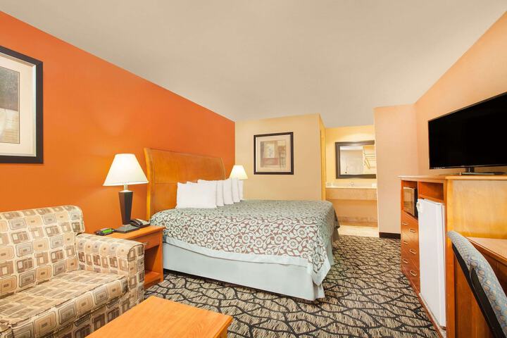 Room 12 of 15