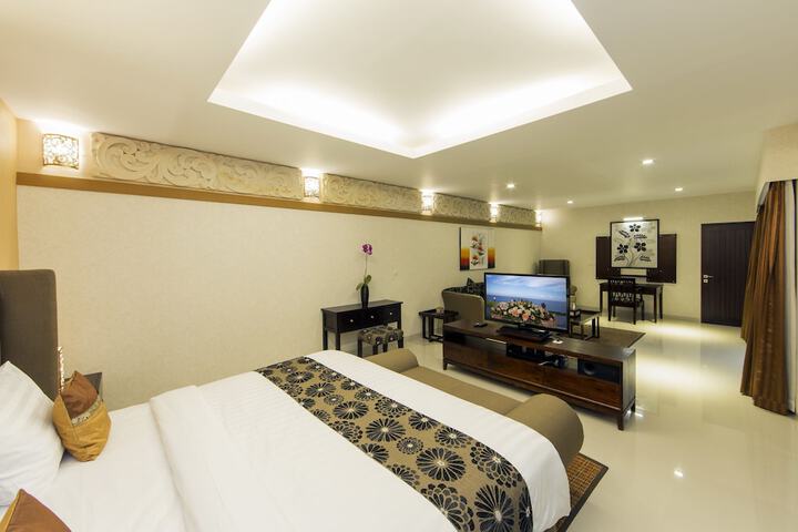 Room 15 of 114