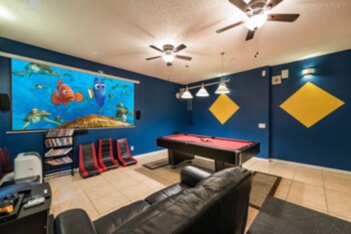 Room 170 of 272