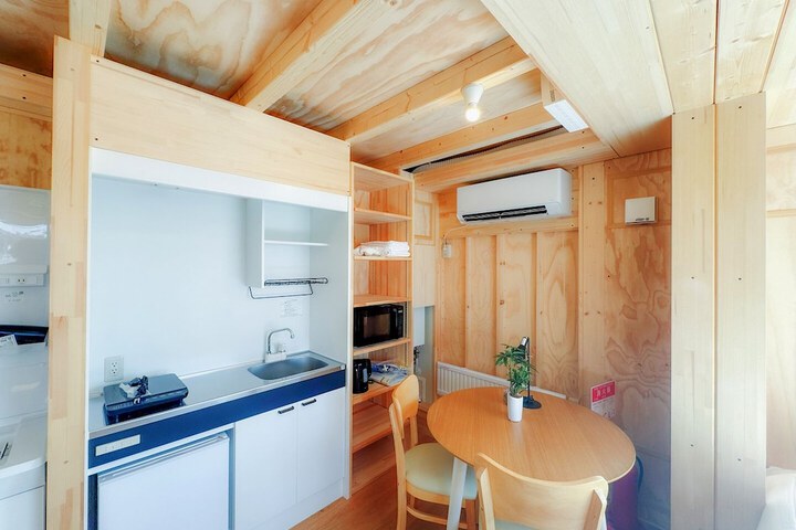 Room 18 of 38
