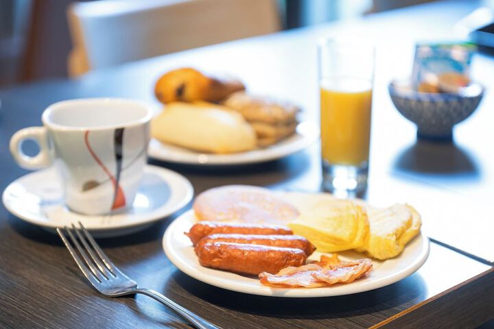 Breakfast/Coffee Service 46 of 54