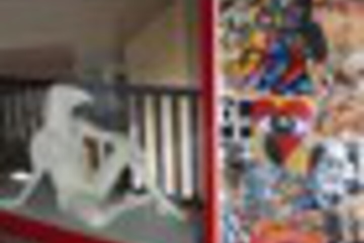 Room 8 of 165