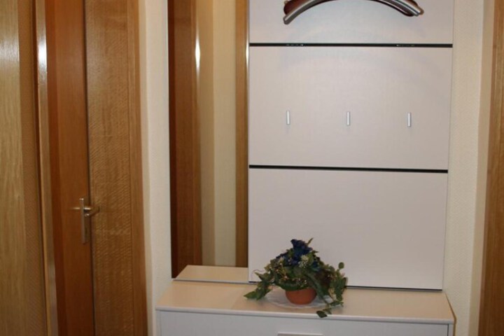 Room 13 of 67