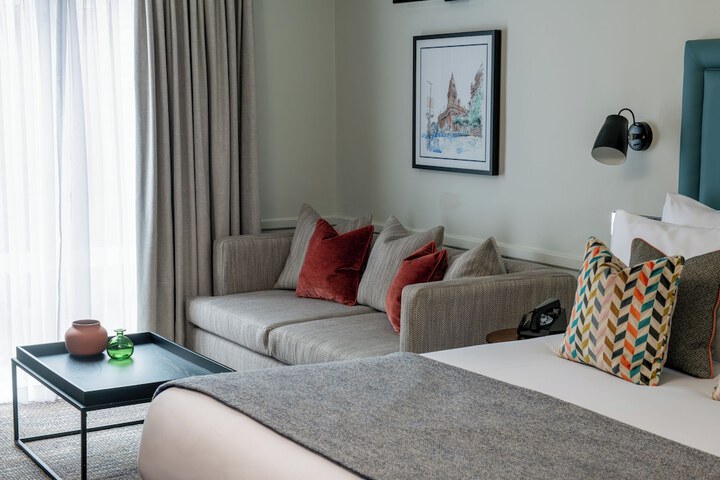Room 5 of 52