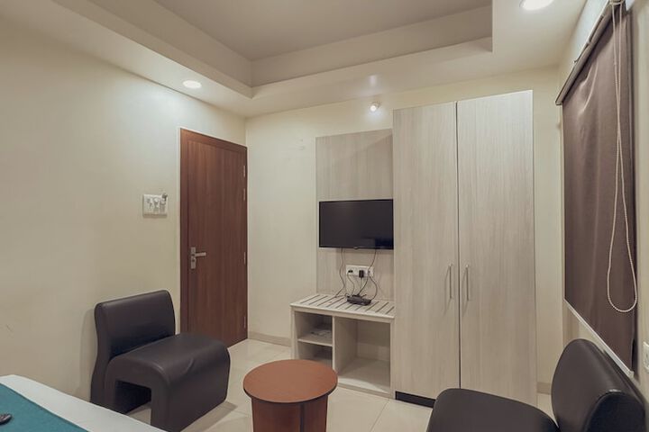 Room 30 of 39