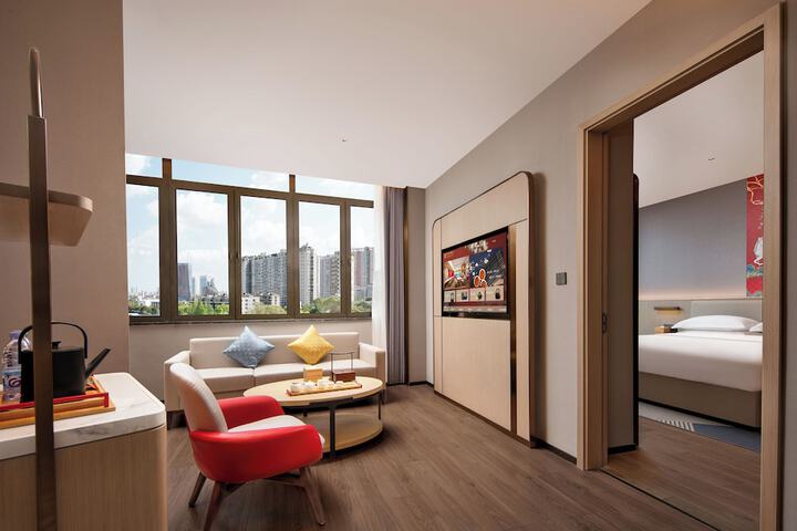 Room 38 of 89
