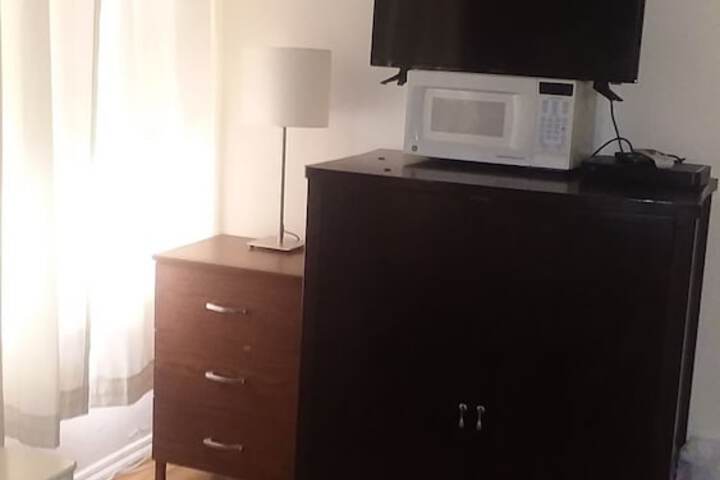 Room 11 of 32