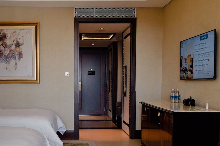 Room 18 of 55