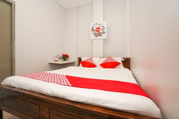 Room 13 of 30