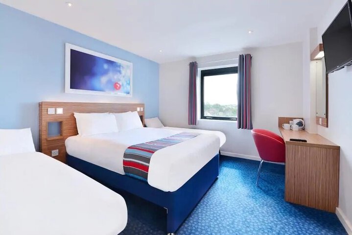 Room 3 of 11