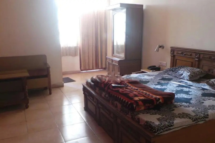 Room 2 of 9
