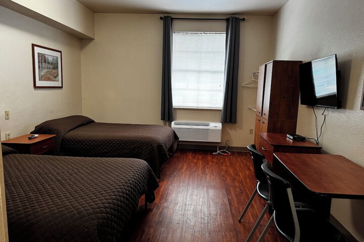 Room 6 of 29