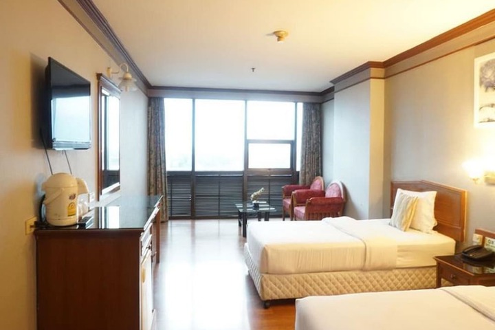 Room 21 of 41