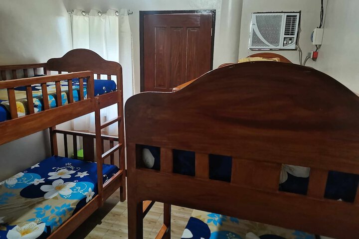 Room 32 of 160