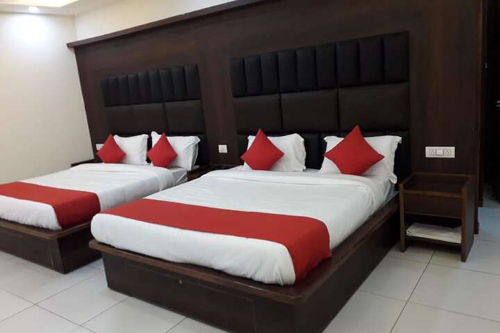 Room 8 of 30