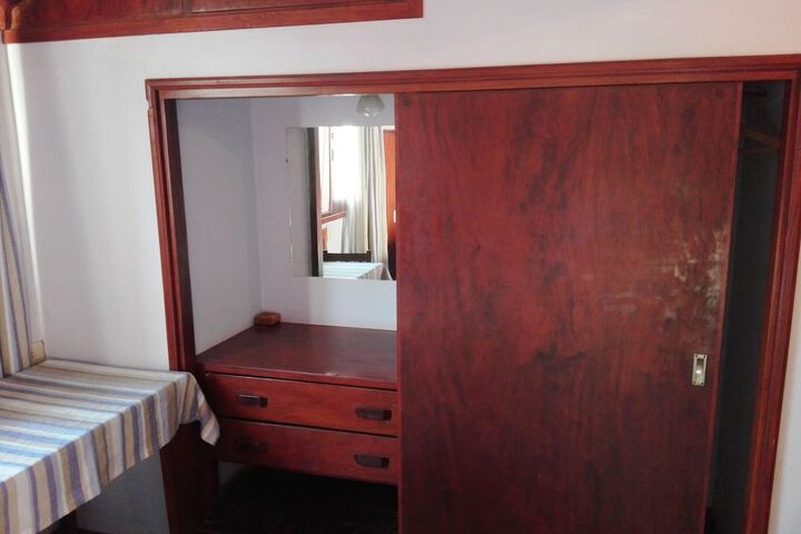 Room 12 of 17
