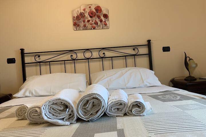 Room 9 of 38