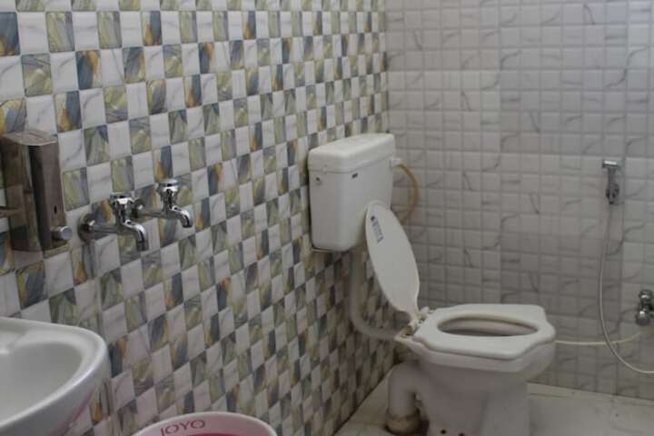 Room 16 of 23