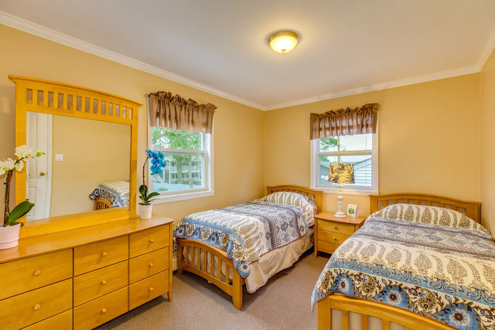 Room 2 of 7