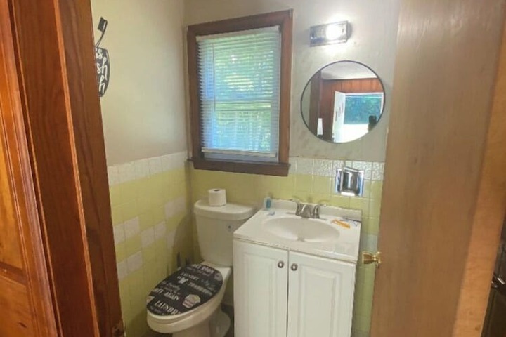 Room 16 of 22