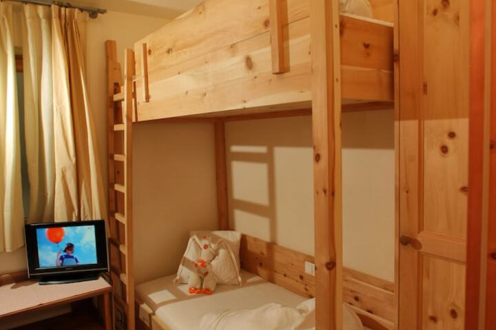 Room 22 of 136