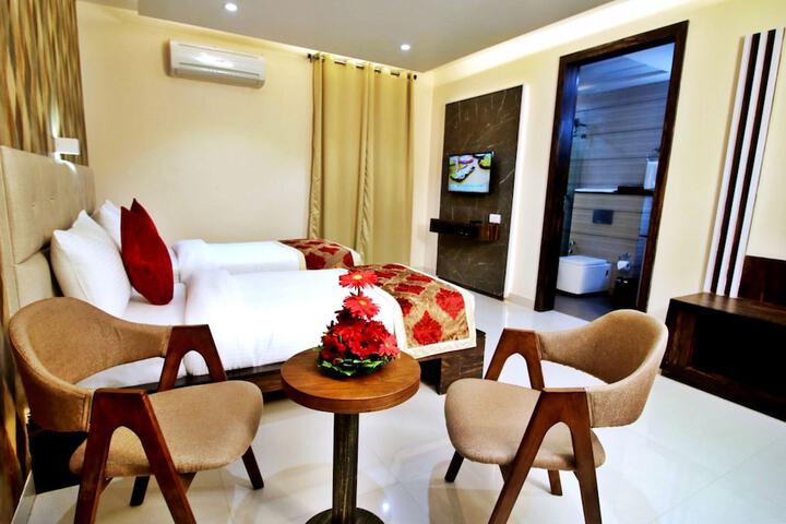 Room 10 of 59