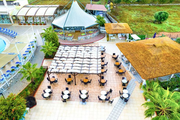 Hotel Entry