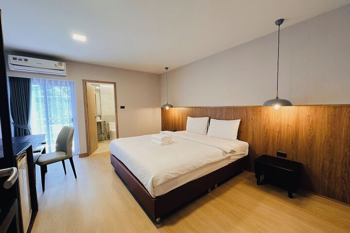 Room 21 of 49