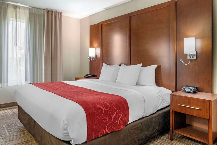 Suite 2 Queen Beds (20 of 27)