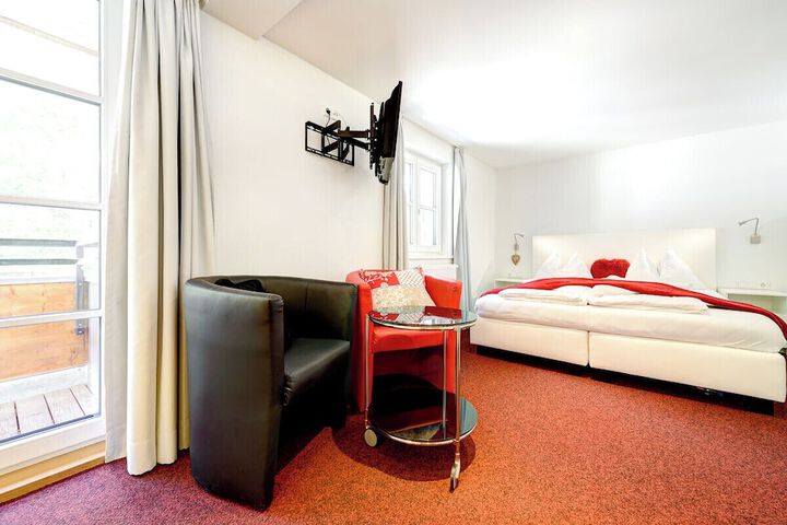 Room 37 of 76
