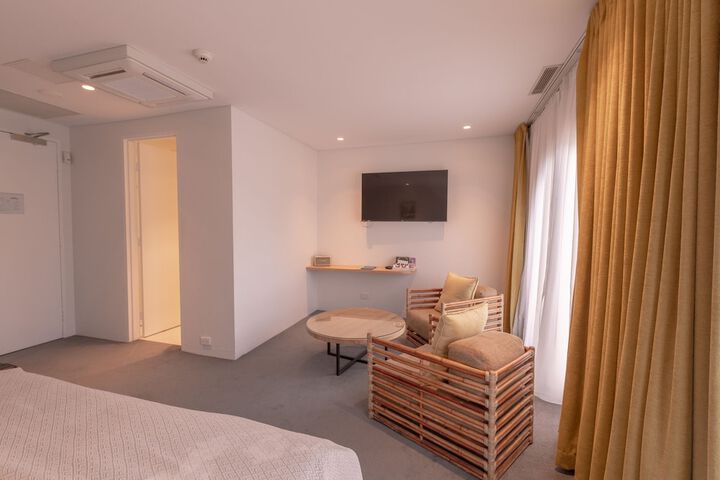 Room 17 of 79
