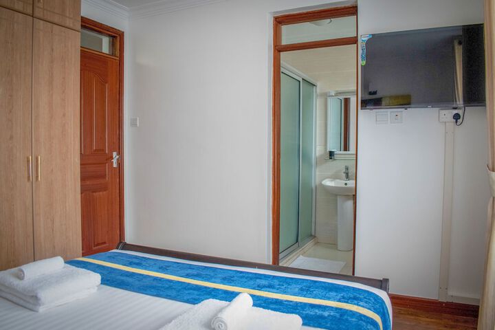 Room 6 of 45