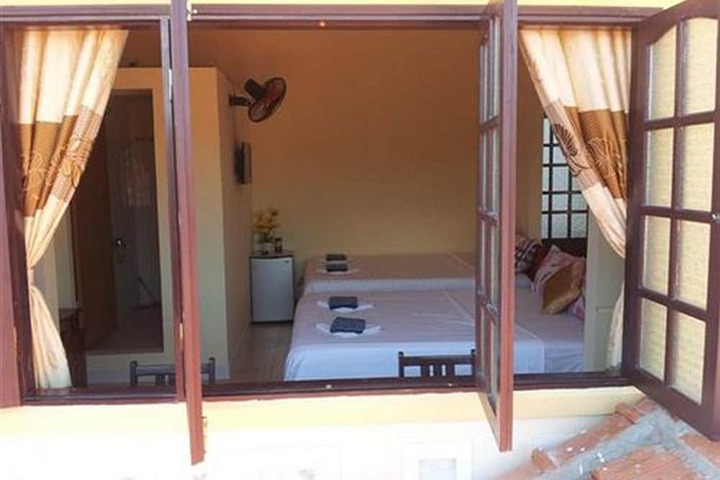 Room 12 of 35