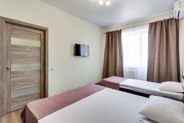 Room 9 of 72