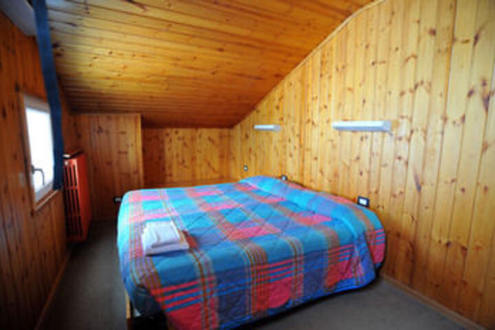 Room 8 of 18