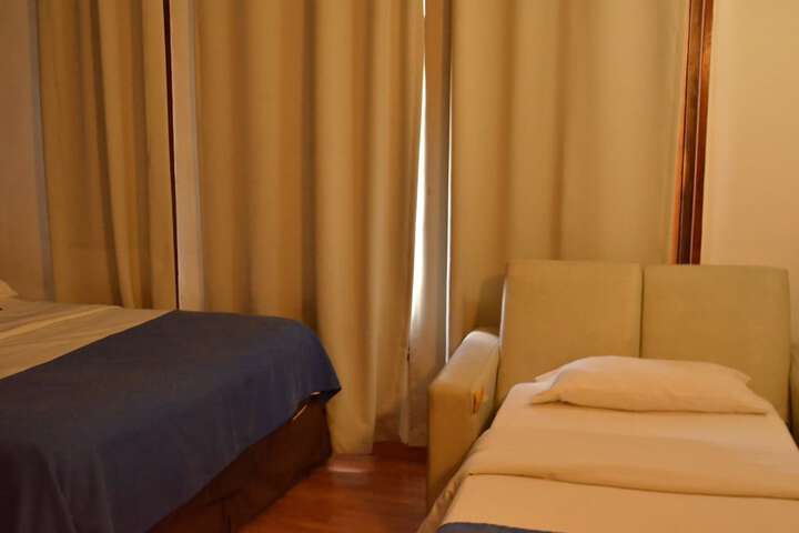 Room 40 of 60