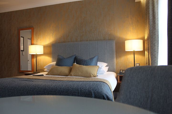 Room 8 of 26