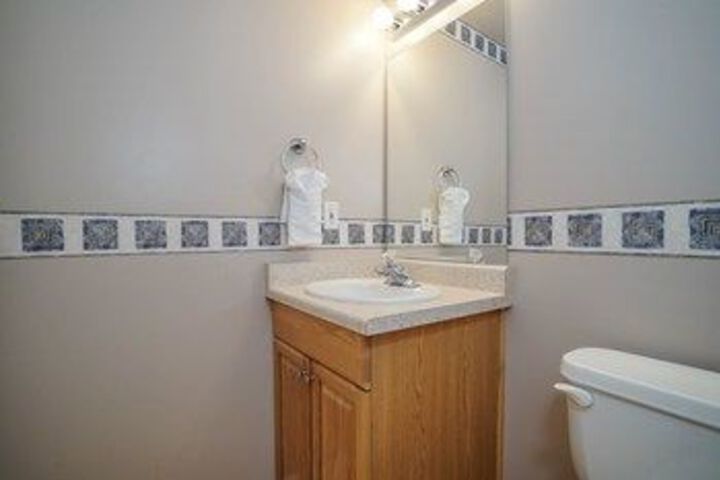 Room 4 of 150