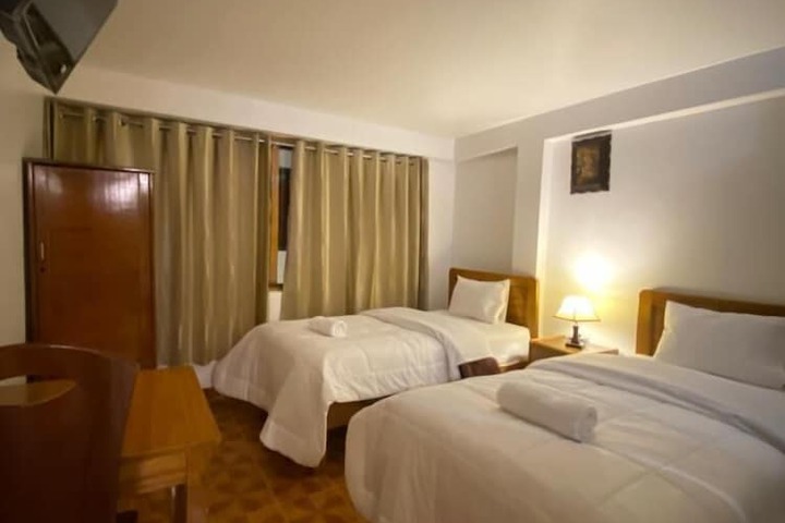 Room 6 of 22