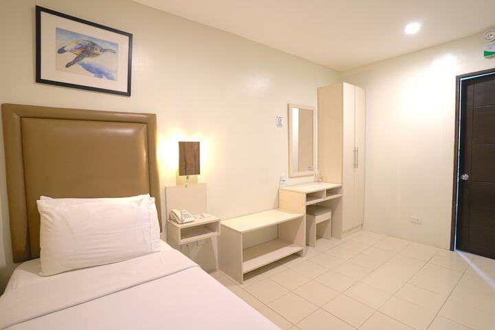 Room 44 of 81