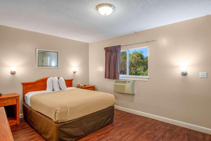 1 Double Bed Efficiency (5 of 18)