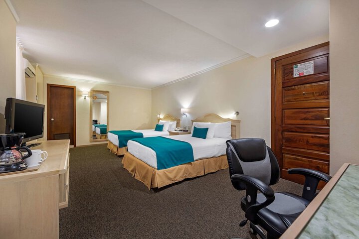 Room 16 of 70