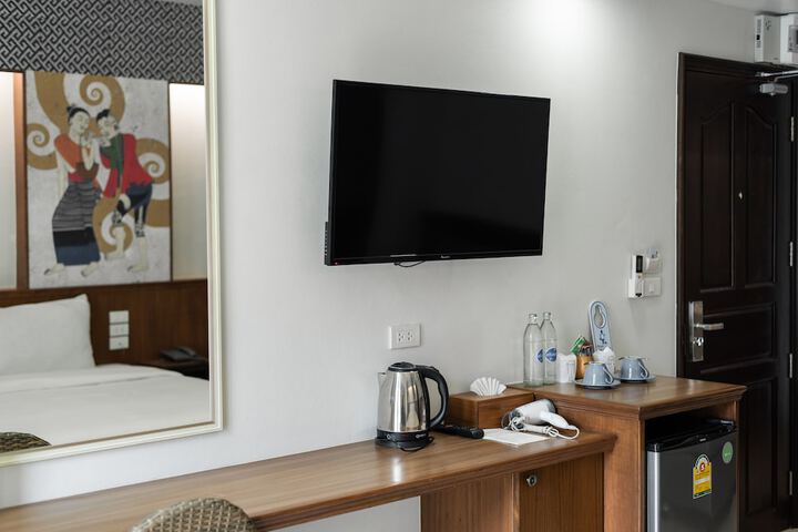 Room 6 of 47