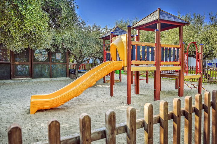 Children's play area - outdoor