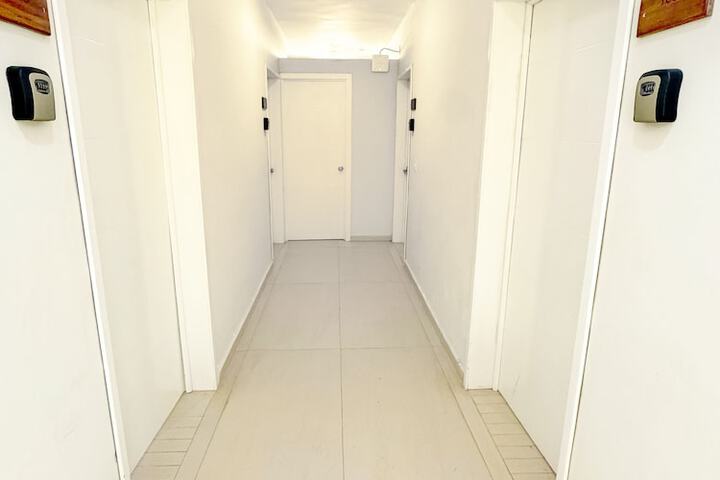 Ballroom/Hall 116 of 121